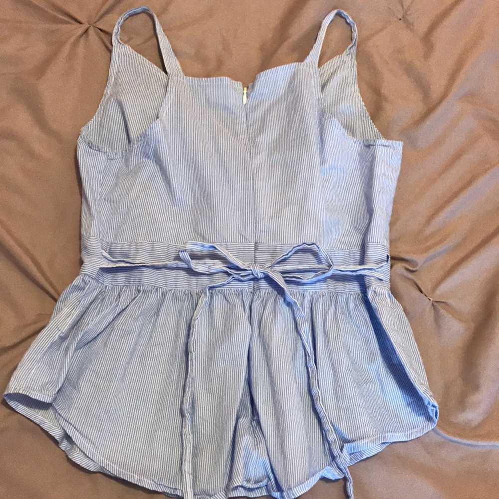 Blue top - Picture 2 of 3